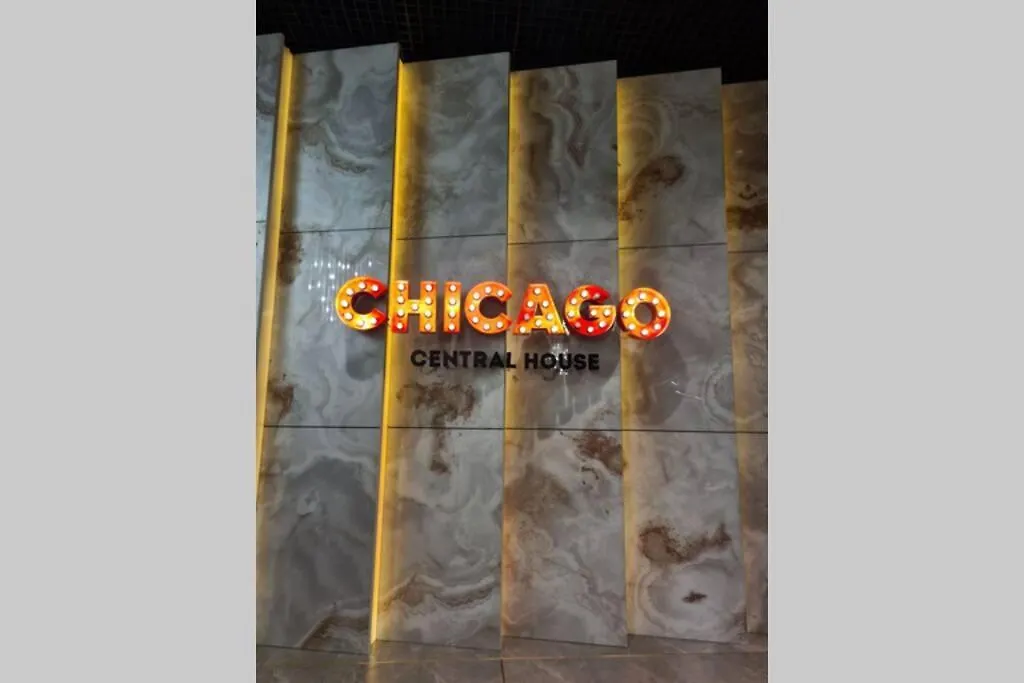 Chicago Central House - Luxury Apartment Kiev